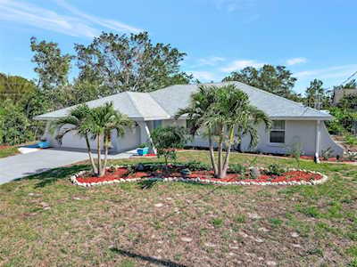 1091 Kant St Englewood, FL 34224