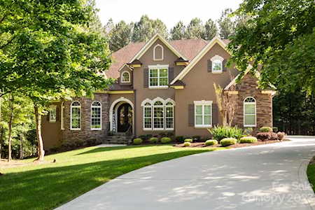 8929 Radford Ct Sherrills Ford, NC 28673