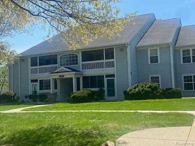 12524 Saint Andrews Way Fenton Twp, MI 48430