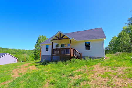 512 Highland Park Rd Red Boiling Springs, TN 37150