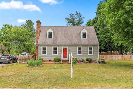 6456 Mary Esther Ln Mechanicsville, VA 23111