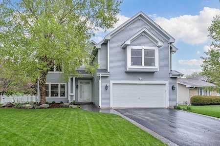 2003 Maplewood Circle Naperville, IL 60563