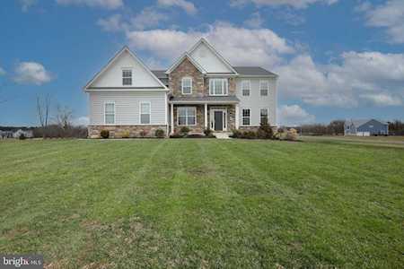 5 Katie Dr Pedricktown, NJ 08067
