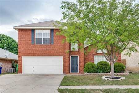 917 Remington Drive Saginaw, TX 76131