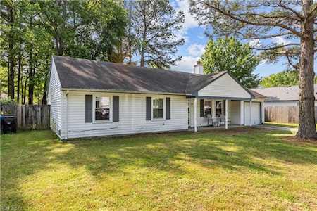 704 Cason Ln Virginia Beach, VA 23462
