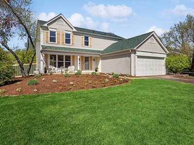 1220 Blue Ridge Parkway Algonquin, IL 60102