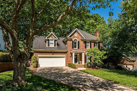 8734 Taybrook Dr Huntersville, NC 28078