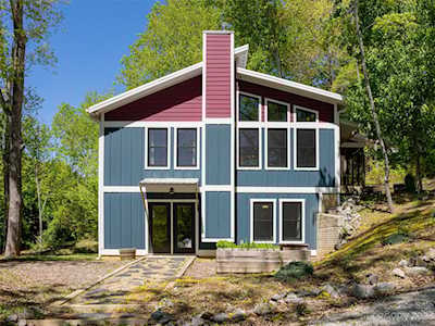 1283 Upper Brush Creek Rd Fairview, NC 28730