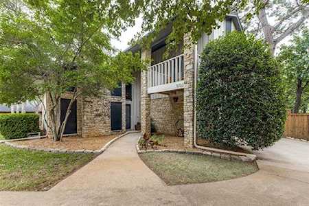 5722 Trails Edge Court Arlington, TX 76017