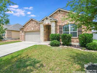 758 Stratus Path New Braunfels, TX 78130