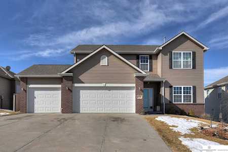 11318 S 47 St Papillion, NE 68133