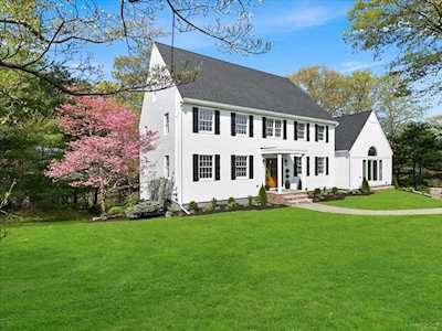 5 Lakeview Ave Danvers, MA 01923