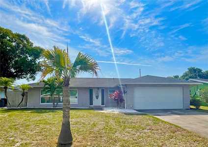 1471 San Roy Dr Dunedin, FL 34698