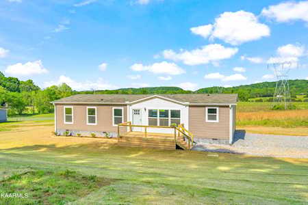 585 Johnson Church Rd Philadelphia, TN 37846
