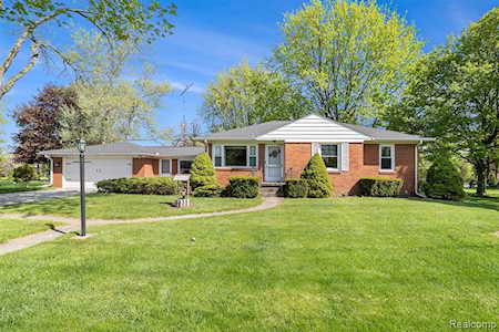 6309 Perry Rd Grand Blanc Twp, MI 48439
