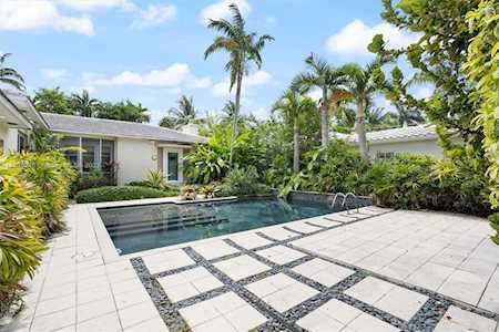 5925 La Gorce Dr Miami Beach, FL 33140