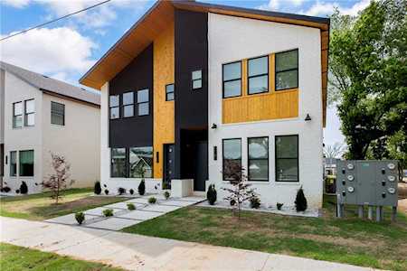 1151 NE Monroe St Bentonville, AR 72712