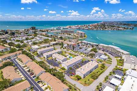 255 Capri CIRCLE N #32 Treasure Island, FL 33706