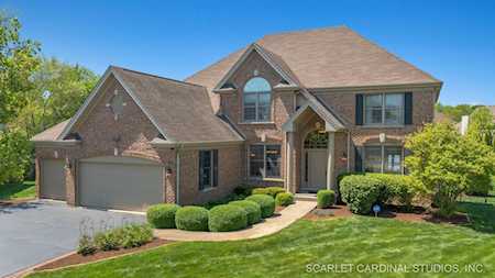 789 Pioneer Ct West Chicago, IL 60185