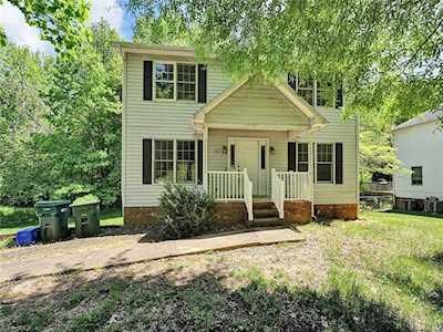 3223 Springside Drive Clemmons, NC 27012