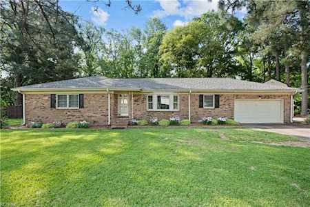 103 Bobby Jones Dr Portsmouth, VA 23701