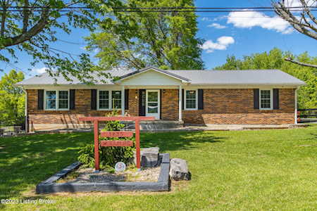 1685 W Elm Rd Radcliff, KY 40160
