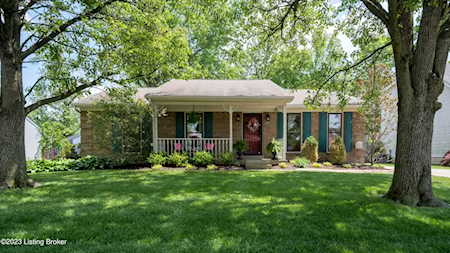 7107 Field Ridge Ct Louisville, KY 40291