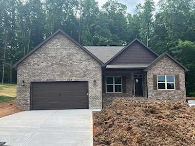 585 Carrington Blvd Lenoir City, TN 37771