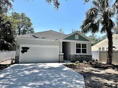 527 Bay St Dunedin, FL 34698