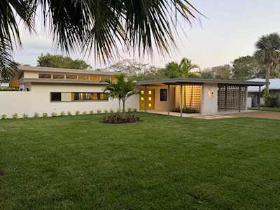 245 SE Pelican Drive Stuart, FL 34996