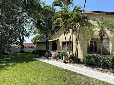 23441 Barlake Dr #1841 Boca Raton, FL 33433