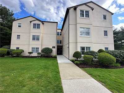 185 Manville Hill Rd #206 Cumberland, RI 02864