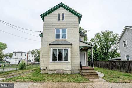 21 W Adams St Paulsboro, NJ 08066