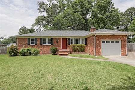 336 Plainfield Ave Chesapeake, VA 23320