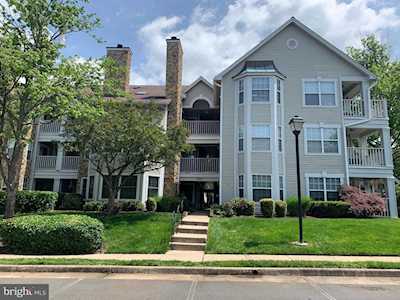 5632 Willoughby Newton Dr #32 Centreville, VA 20120