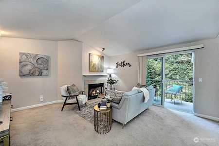 4316 W Lake Sammamish Parkway SE #H 304 Issaquah, WA 98027