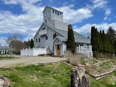 53 Coveside Rd South Bristol, ME 04568