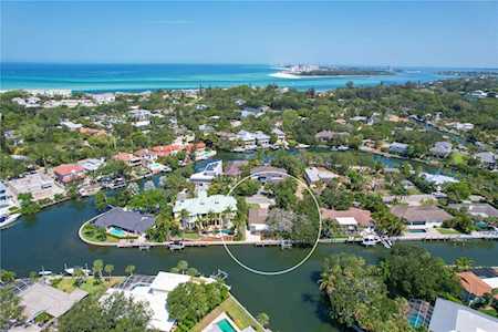 512 Venice Ln Sarasota, FL 34242