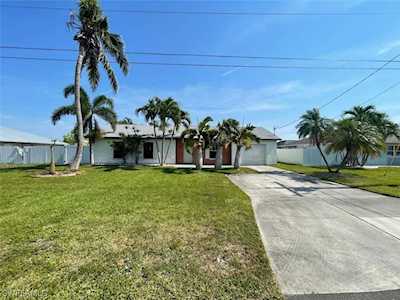 1313 SE 11th Terrace Cape Coral, FL 33990