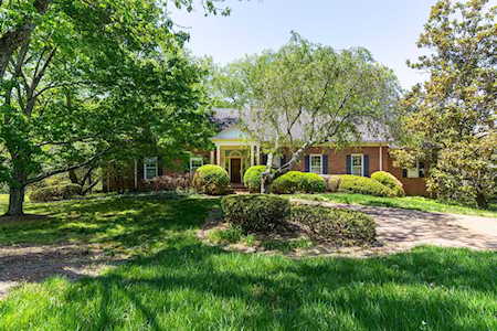 926 Travelers Ct Nashville, TN 37220