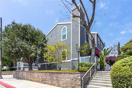 1933 E Washington Blvd #4 Pasadena, CA 91104
