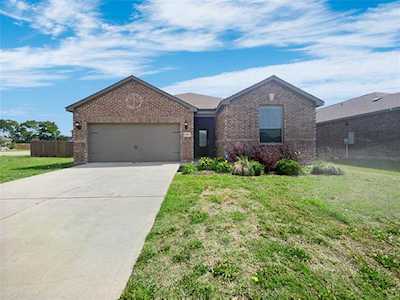 1432 Park Trails Boulevard Princeton, TX 75407