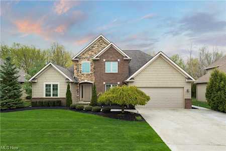 31970 Pondside Dr Avon Lake, OH 44012