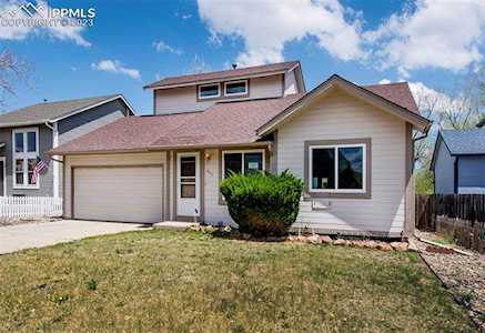 915 Greenbrier Drive Colorado Springs, CO 80916