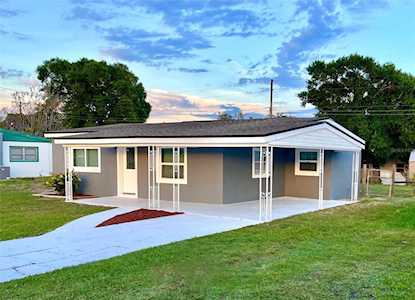 327 Walter Ave Frostproof, FL 33843