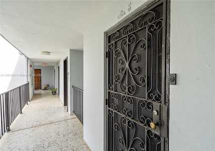 7899 NE Bayshore Ct #6E Miami, FL 33138