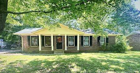 911 Temple Ct Murfreesboro, TN 37130