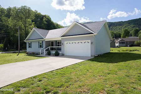 107 Hope Weir Ln Jacksboro, TN 37757