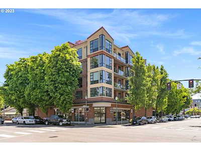 1620 NE Broadway ST #412 Portland, OR 97232