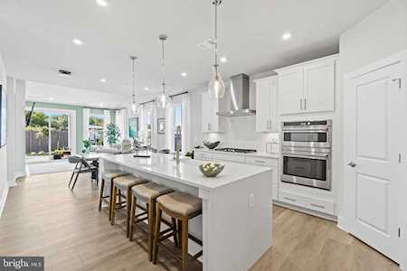 22128 Plover St Clarksburg, MD 20871